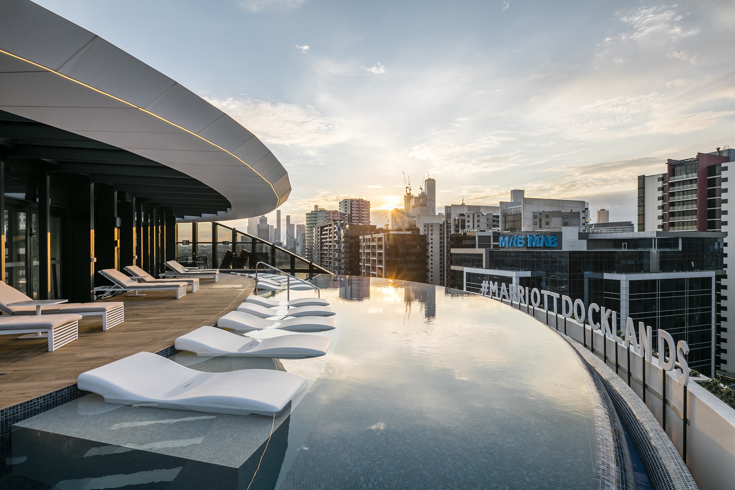 220315 Aloha 2829 HDR